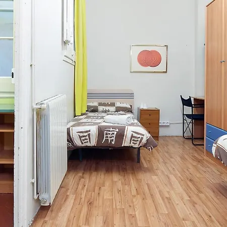 Estudiantes Balmes アパート